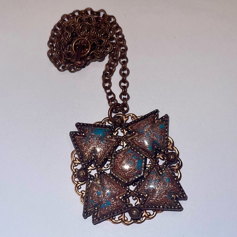 Vintage Chunky Copper Southwest Arrow Confetti Lucite Pendant Necklace w Chain